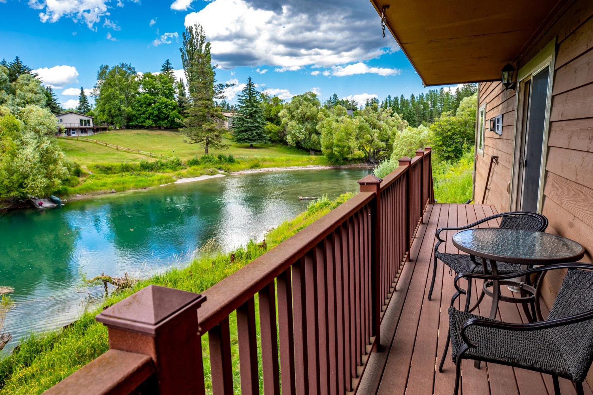 Duck Inn Lodge Whitefish Exterior photo