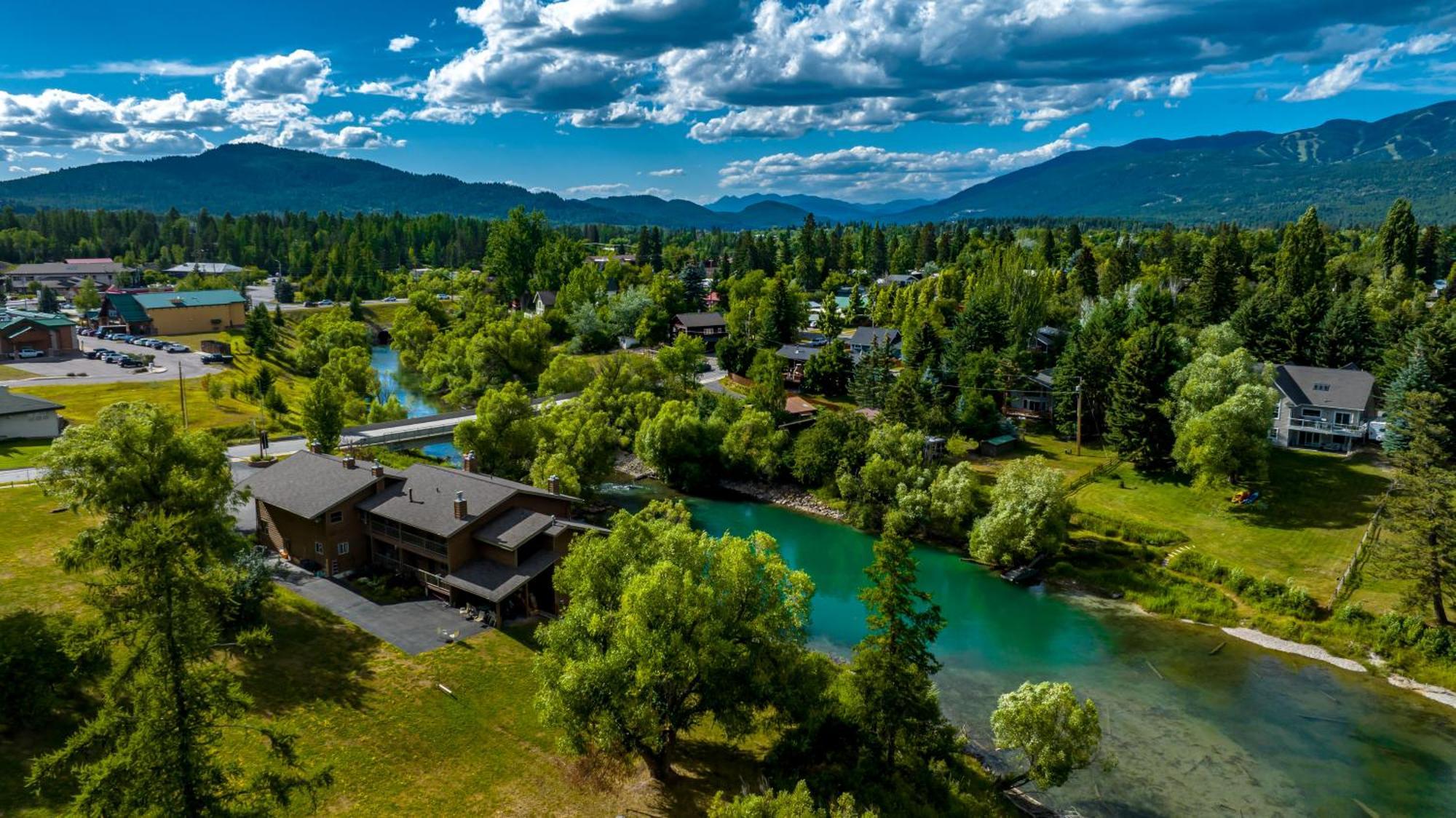 Duck Inn Lodge Whitefish Exterior photo