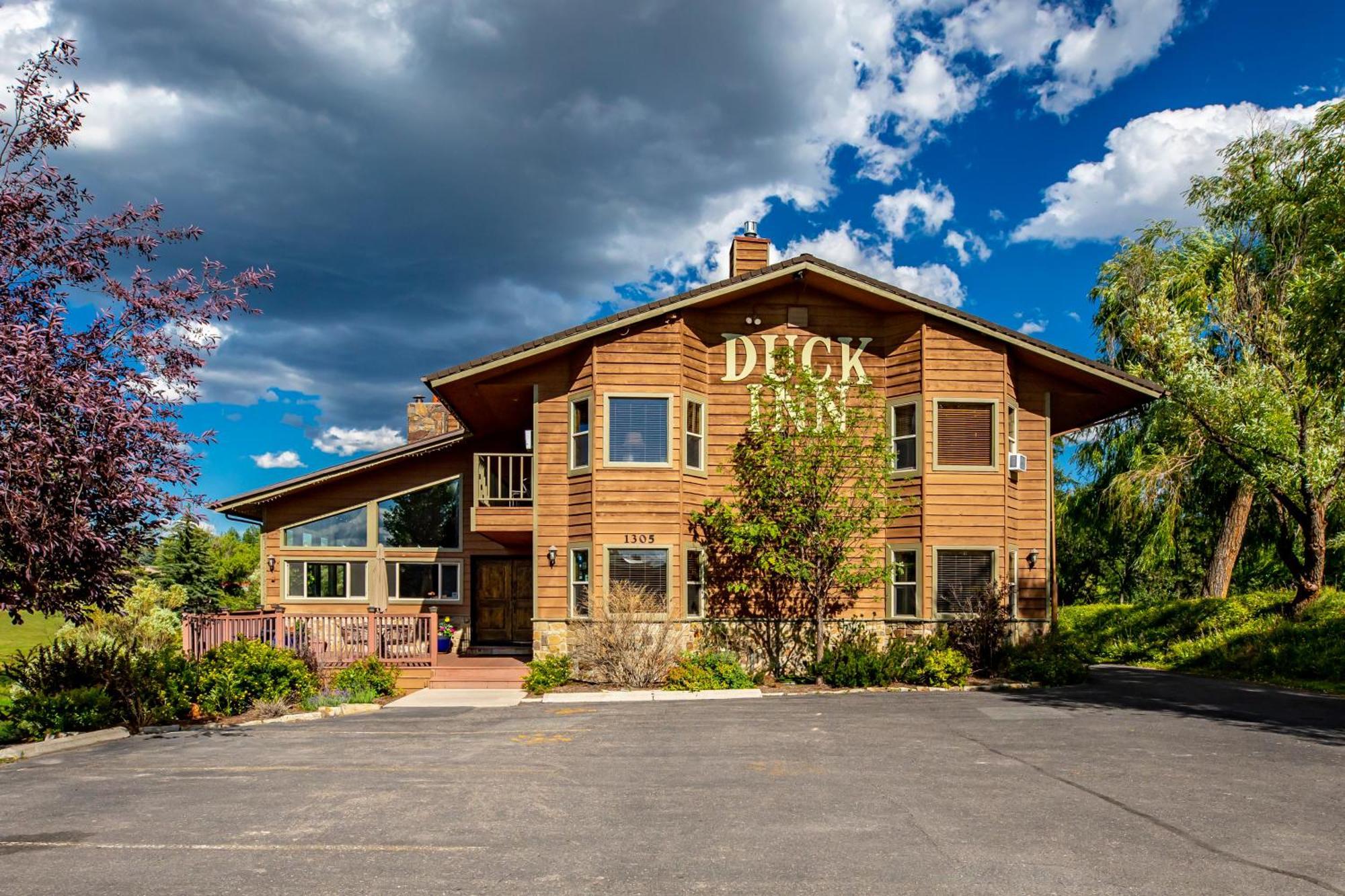 Duck Inn Lodge Whitefish Exterior photo